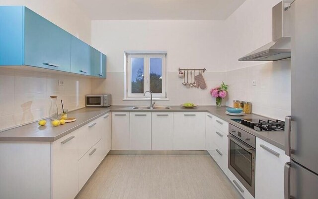 Stunning Home in Labin With Wifi and 4 Bedrooms