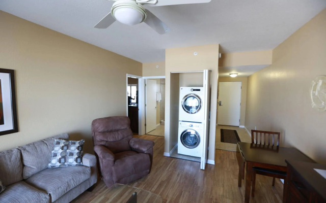 Shoreline Island Resort - Exclusively Adult