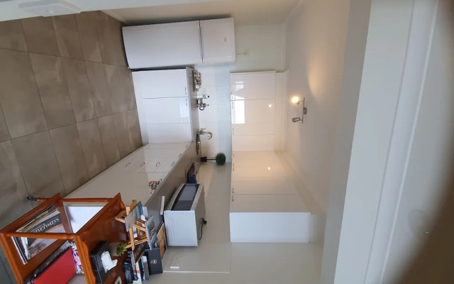 Applebay Guest House