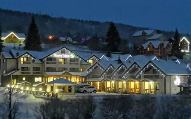 Whiteberry Hotel