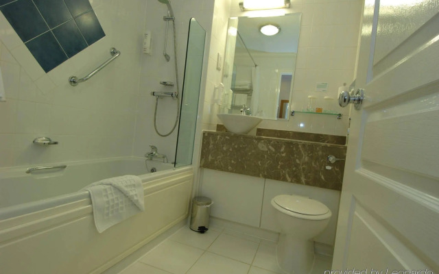 Holiday Inn Manchester West by IHG