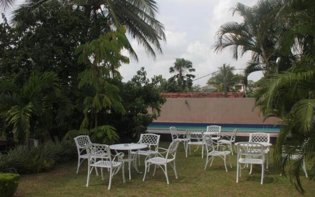 Grand 7 Hotel - Thalawathugoda
