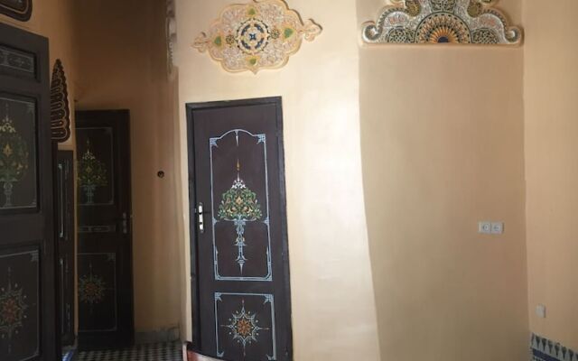 Dar El Karaweiene