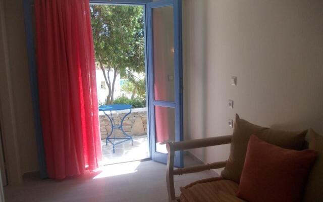 Alkyoni Beach Hotel