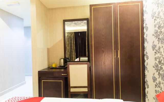 Voyage Hotel