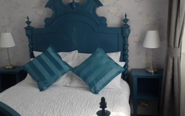 Le Petit Dragon Rouge