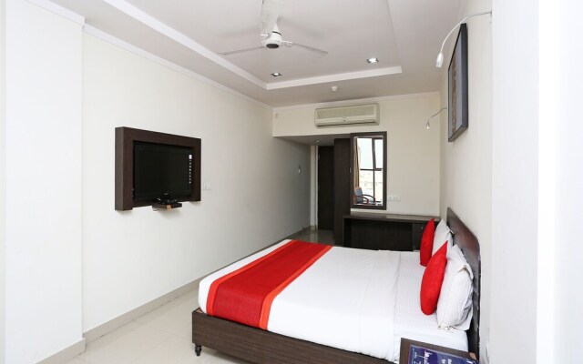 OYO Flagship 15233 Hotel G7