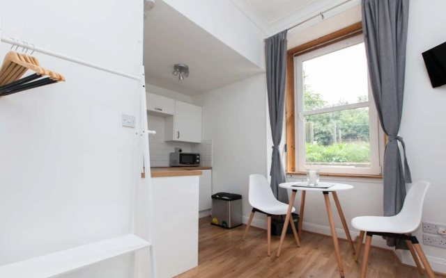 Studio Flat In Canonmills