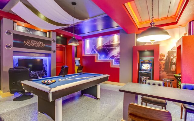 Stunning Villa w/ No Rear Neighbors! Near Disney