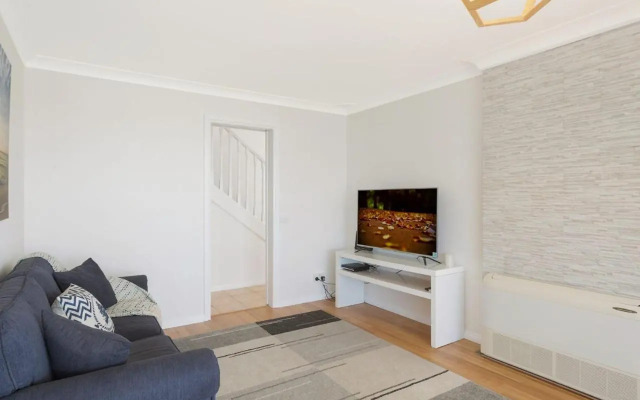 31 McMillan Crescent