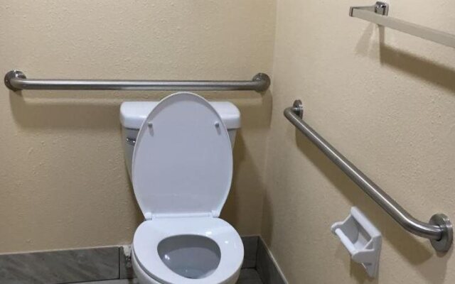 Nassau Holiday Motel