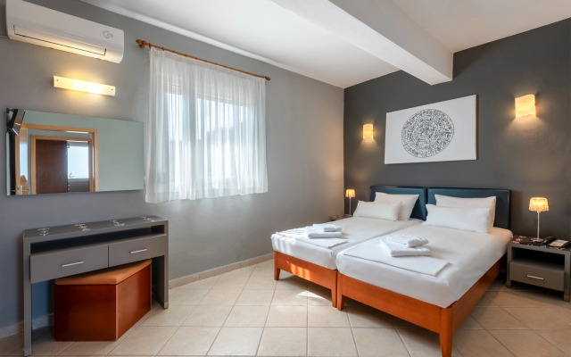 Ampelia Hotel Kassandra