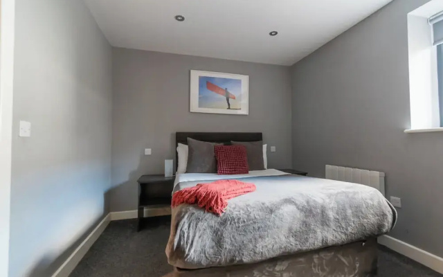 Two Bedroom Newcastle City Quayside Apartment