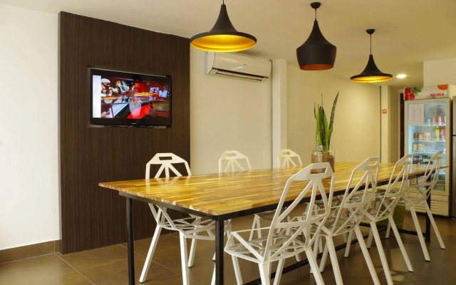 Sla Boutique Hostel