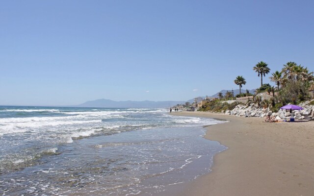 1100 Beachfront 1.Line Villa Marbesa Large Garden-Pool