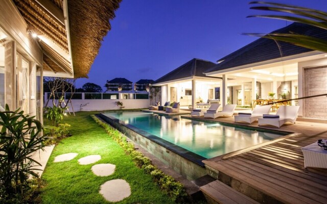 Villa Matahari Munggu 5BR