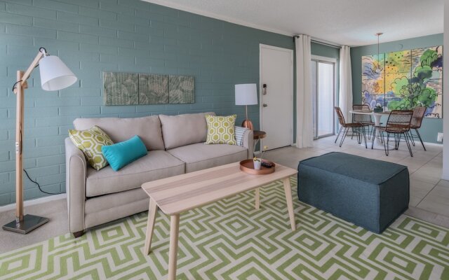 2BR Scottsdale Apartment by WanderJaunt