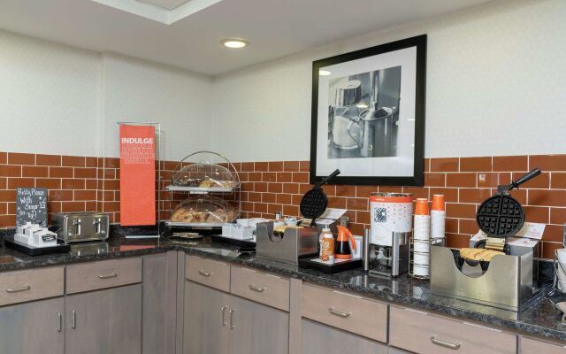 Hampton Inn Akron-South