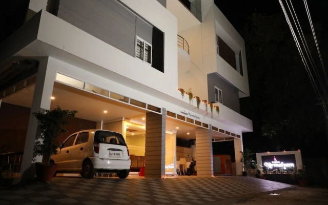 Sreepathi Nirmalyam By OYO Rooms