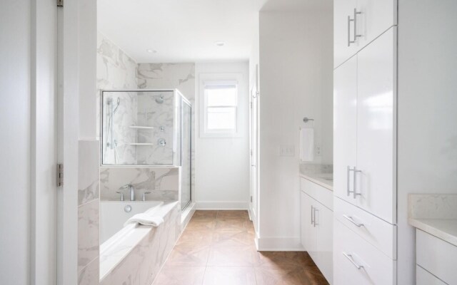 Monroe 5 in Nashville