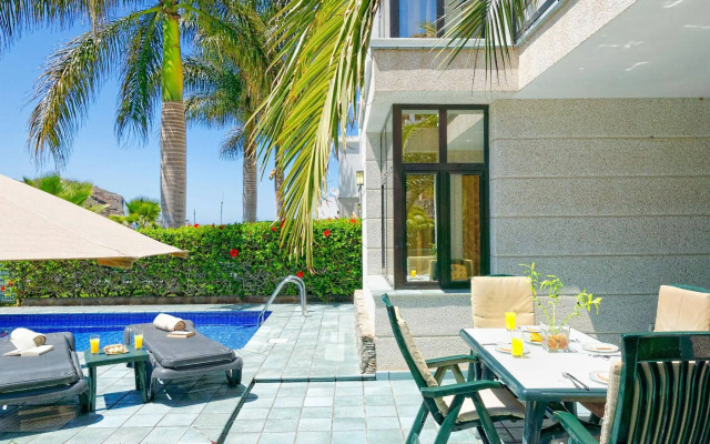 Sunshine Villas