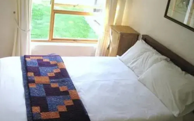 14 Peter Rd Guesthouse