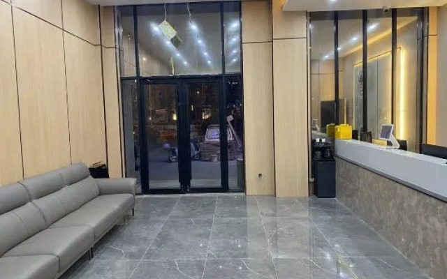 GreenTree Inn Express Hotel (Weihai High-speed Railway Terminal Port Branch)