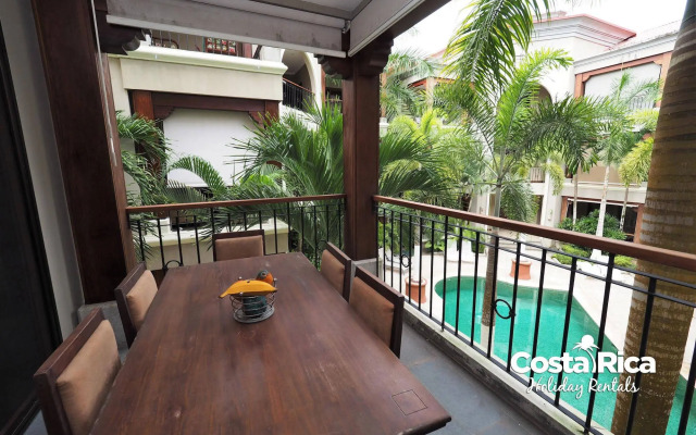 Macaws Ocean Club