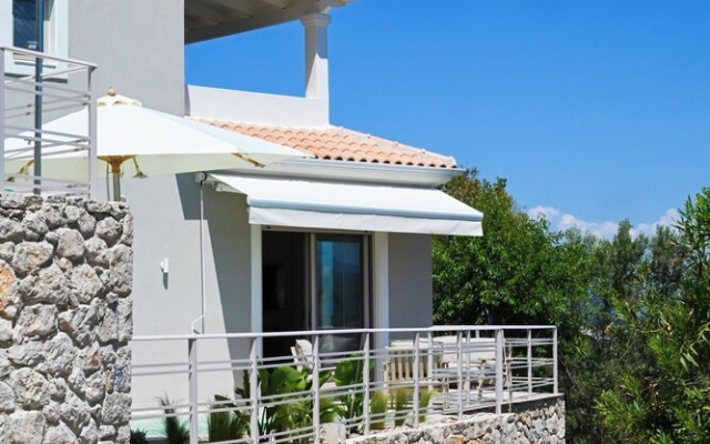 Maison D'Azur Lefkas Private Pool
