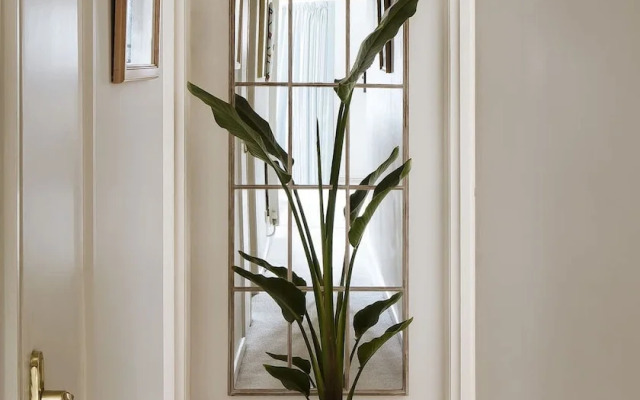 Colourful House 3 Bed Apt - Notting Hill