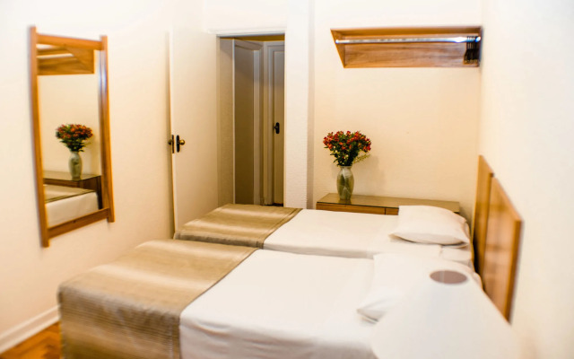 Rojas All Suites Hotel