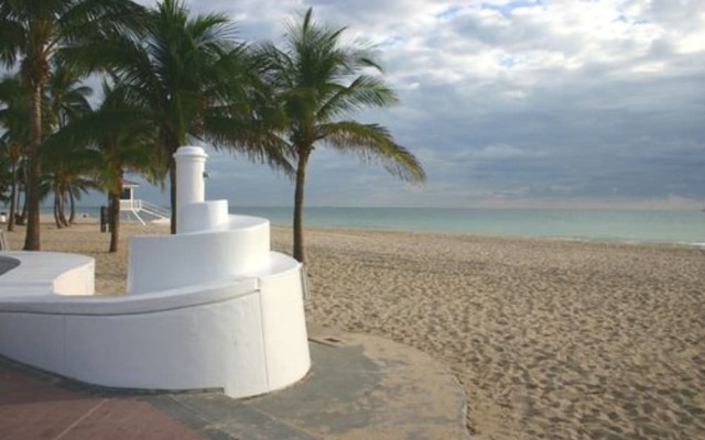Beach Side 3010