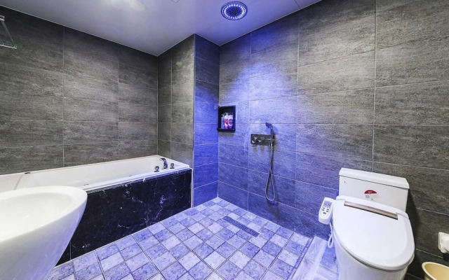Bentley Business Hotel
