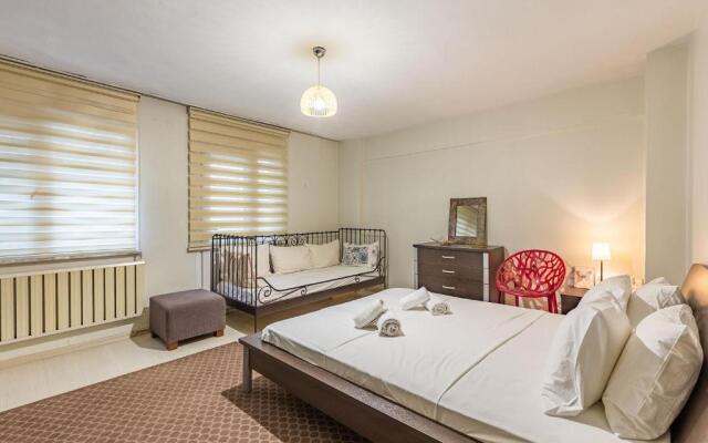 Cozy and Eclectic Apartment near Trendy Attractions of Tesvikiye