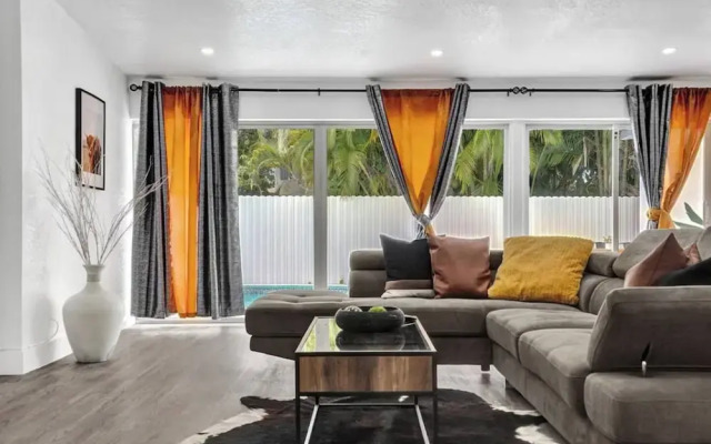 Spacious Home With Heated Pool