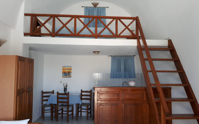 Paradisos Oia