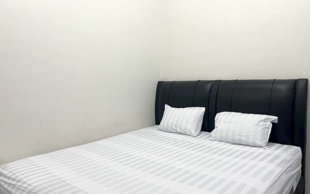OYO 93074 Wisma Aliyah Near Sidrap