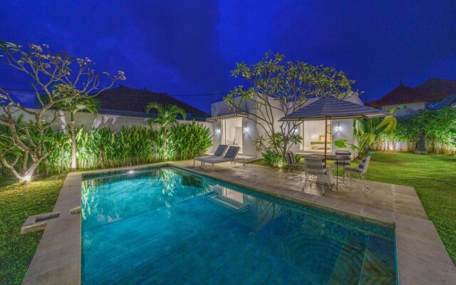 Villa Kelapa Putih