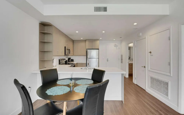 Stylish 1BR Family Apartment by Dtla