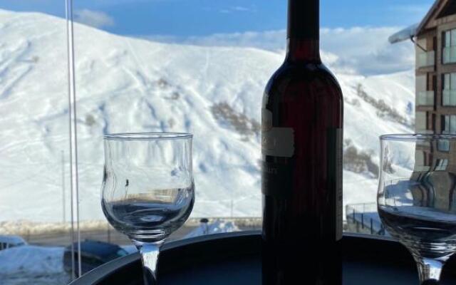 Your Cozy Apartment in New Gudauri, Loft 2 #432