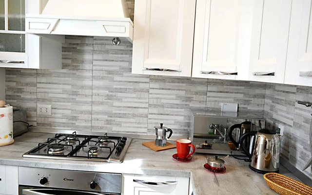 Colonna Apartment with Terrace