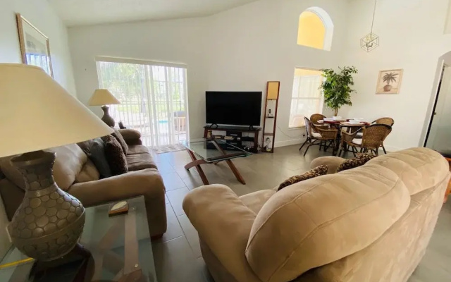 Hali's Southern Dunes Vacation Home