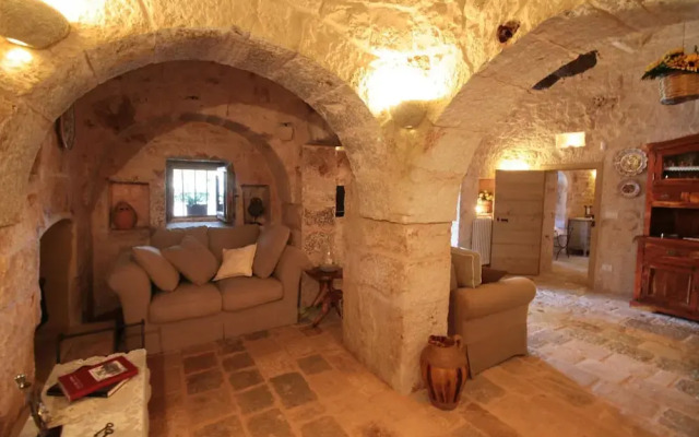 TD Trulli di Montaltino With Stunning Huge Pool