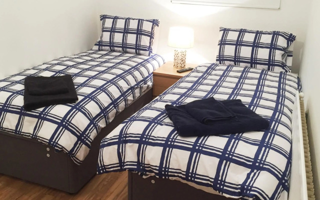 1 Fitzhamon Embankment Apartments Opposite Principality Stadium - Long Stay Offer