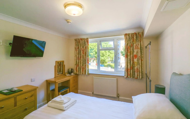 The Grove Hotel