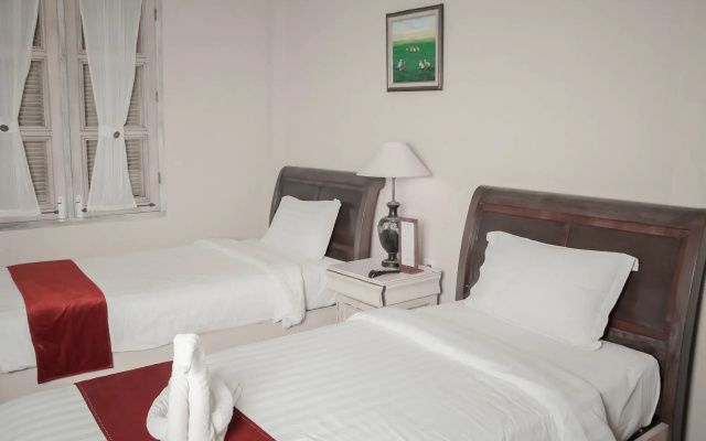 Kayu Arum Resort
