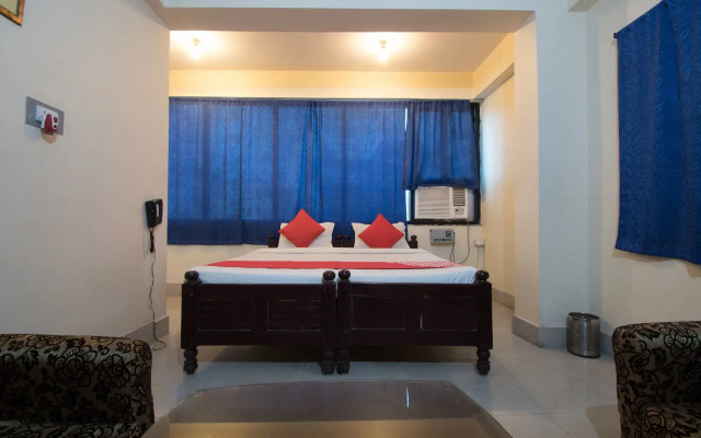 OYO 24566 Hotel Shiva