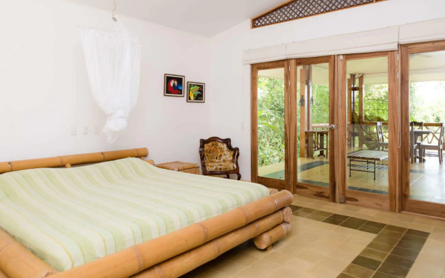 Portasol Rainforest and Ocean View Living