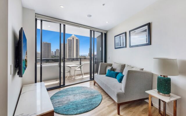 Luxury 2 Bedroom Apartment