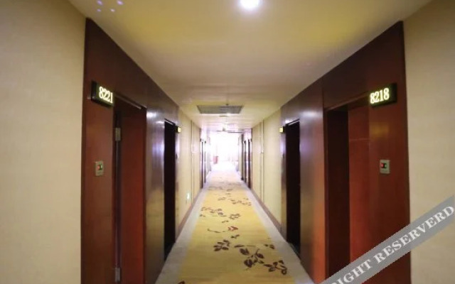 Rhinoceros Hotel